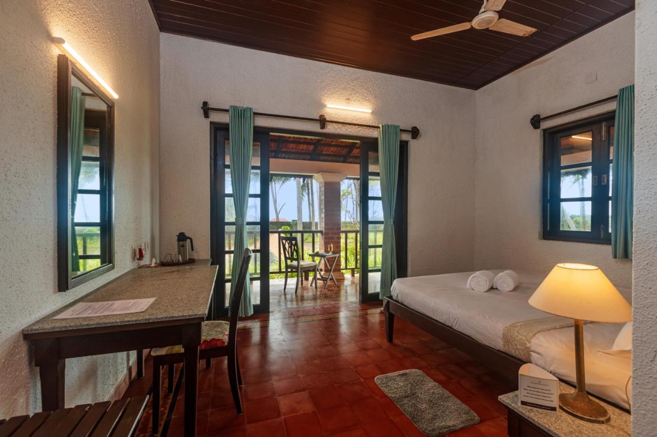 Saffronstays Blue Flag House, A 3-Bdr Beachfront Villa In Hejamady Mangalore Buitenkant foto
